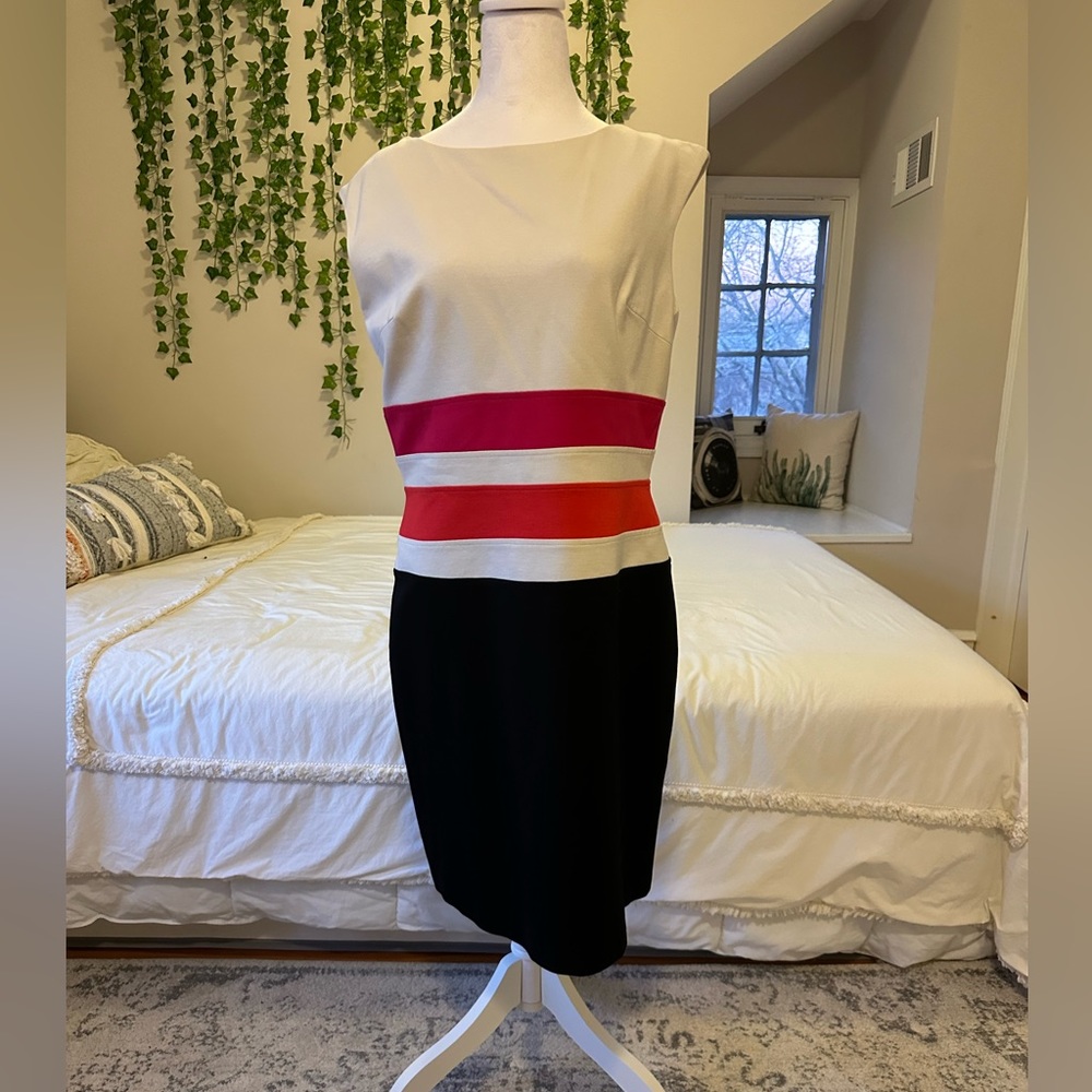 Colorblock sheath block